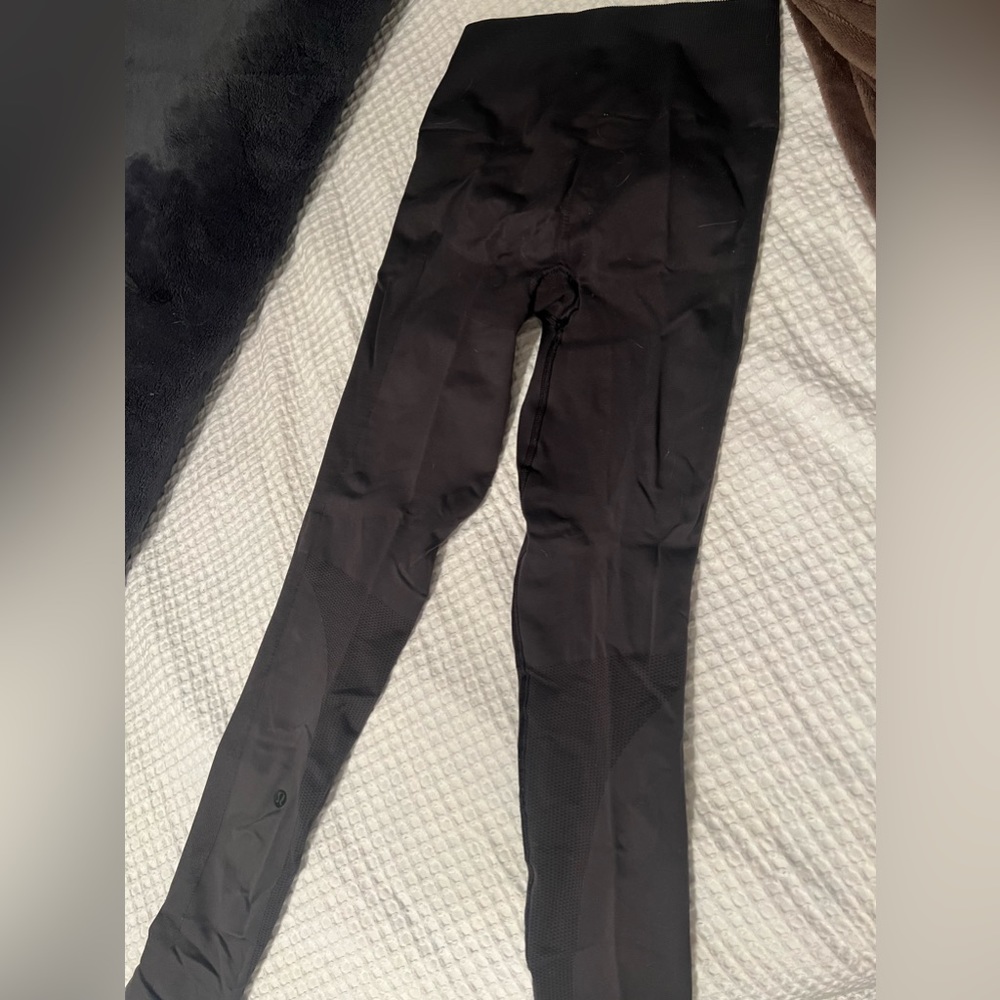 Lululemon dark gray leggings, reg 2